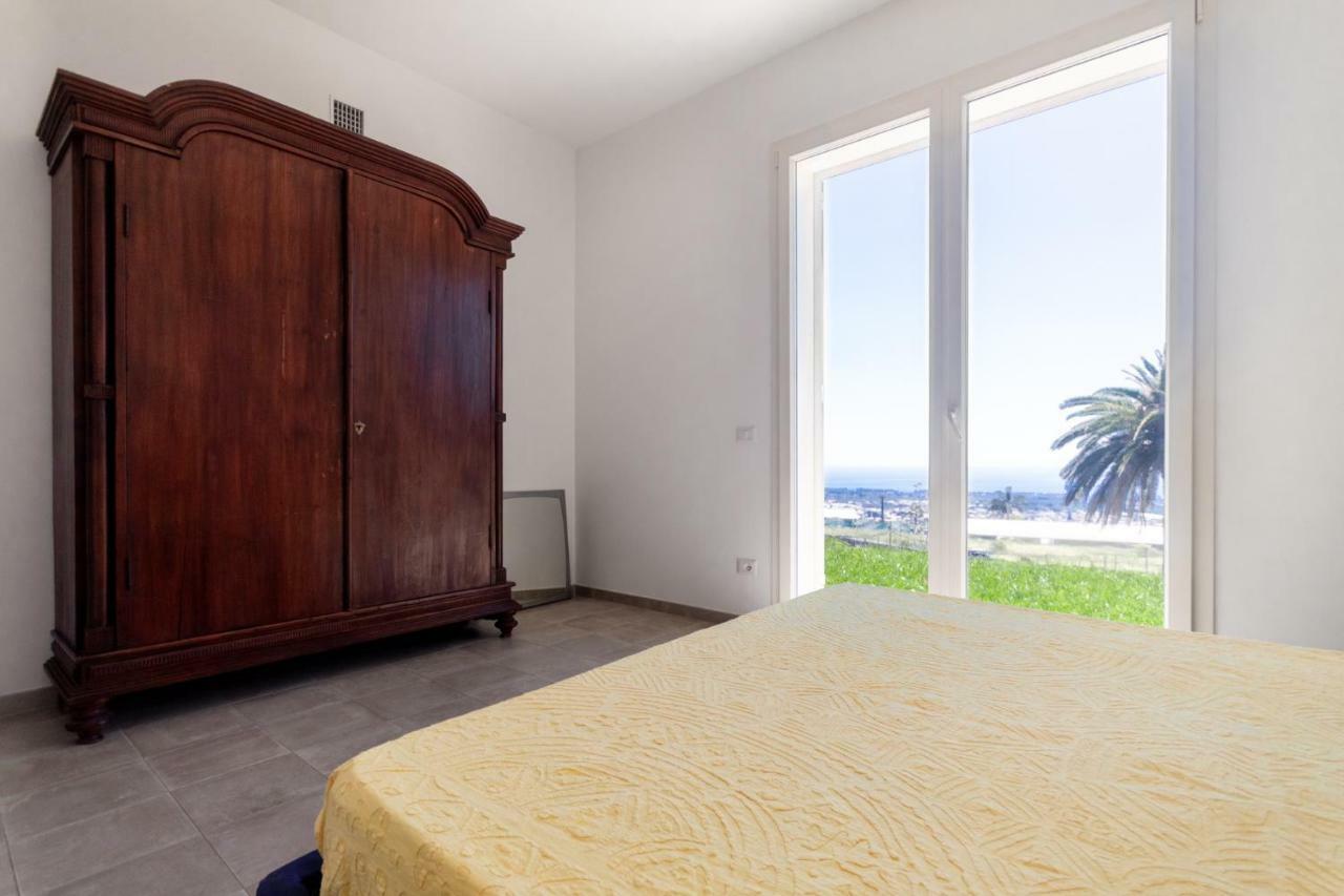 Villa Palm Hill Piedimonte Etneo Bagian luar foto