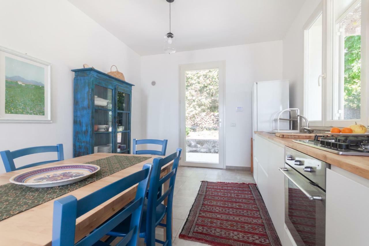 Villa Palm Hill Piedimonte Etneo Bagian luar foto